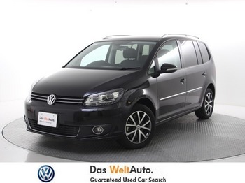 中古車　TOURAN 黒　正面.jpg